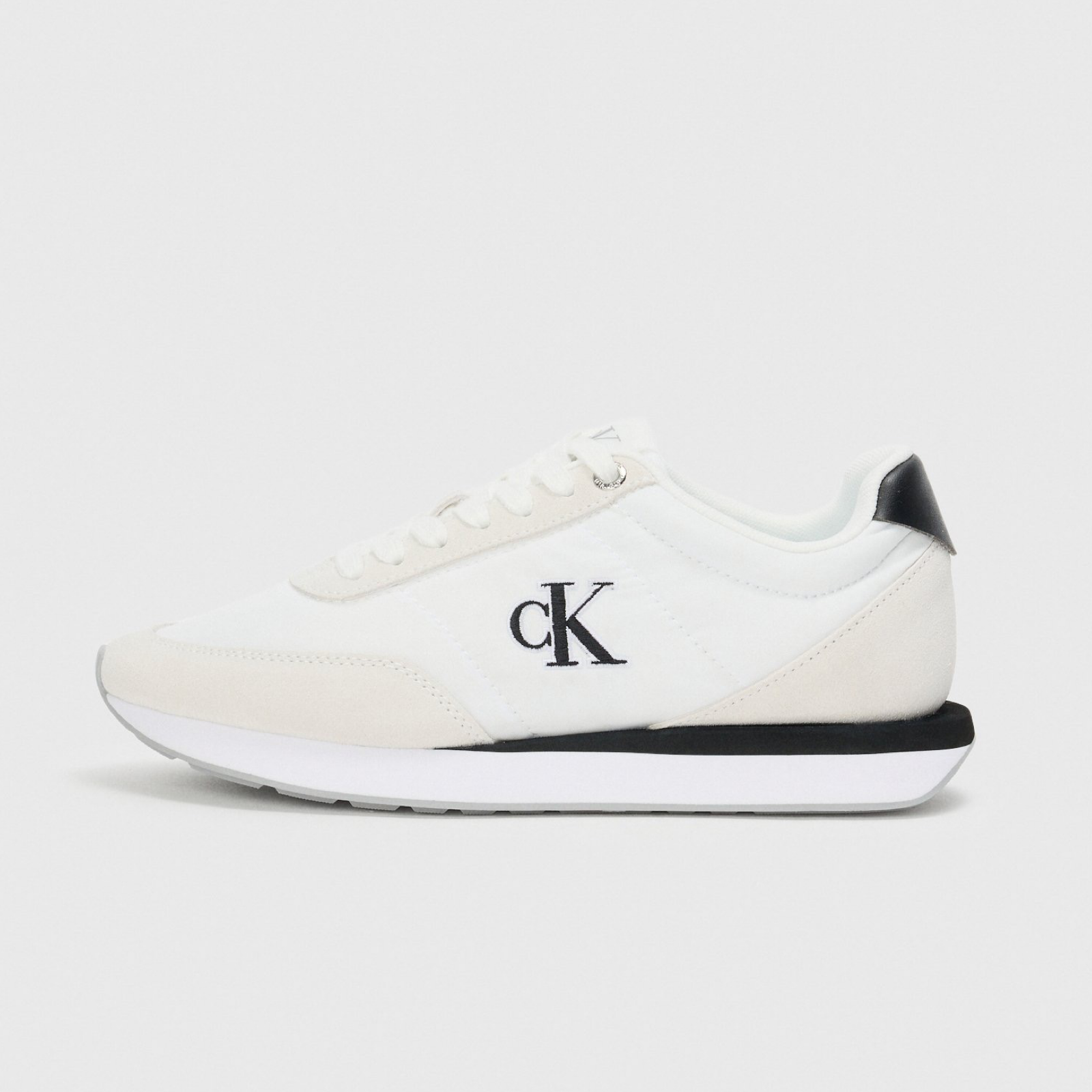 Мъжки маратонки Calvin Klein Retro Runner  Men Sneakers YM0YM01990 01W Lateral View