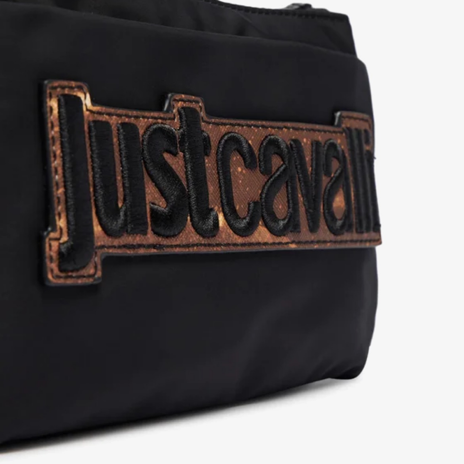 Чанта за кръст Just Cavalli Waist Bag 80QA4B23 ZSD81 899 Close-Up