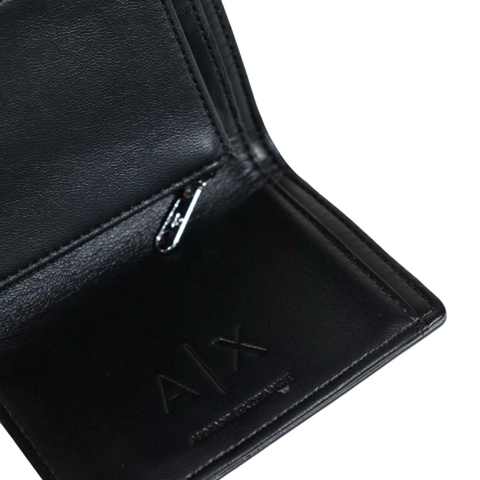 Дамско портмоне Armani Exchange Women Wallet XW002819 AF26569 UC001 Inside View