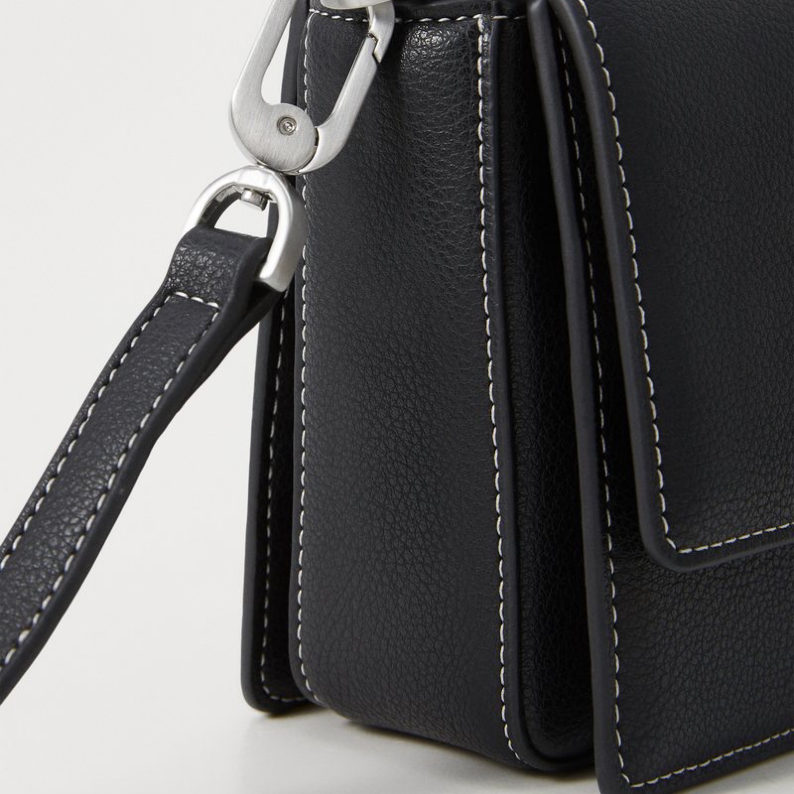 Дамска чанта Karl Lagerfeld Jeans Shoulder Bag A3W30010 999 Close-Up