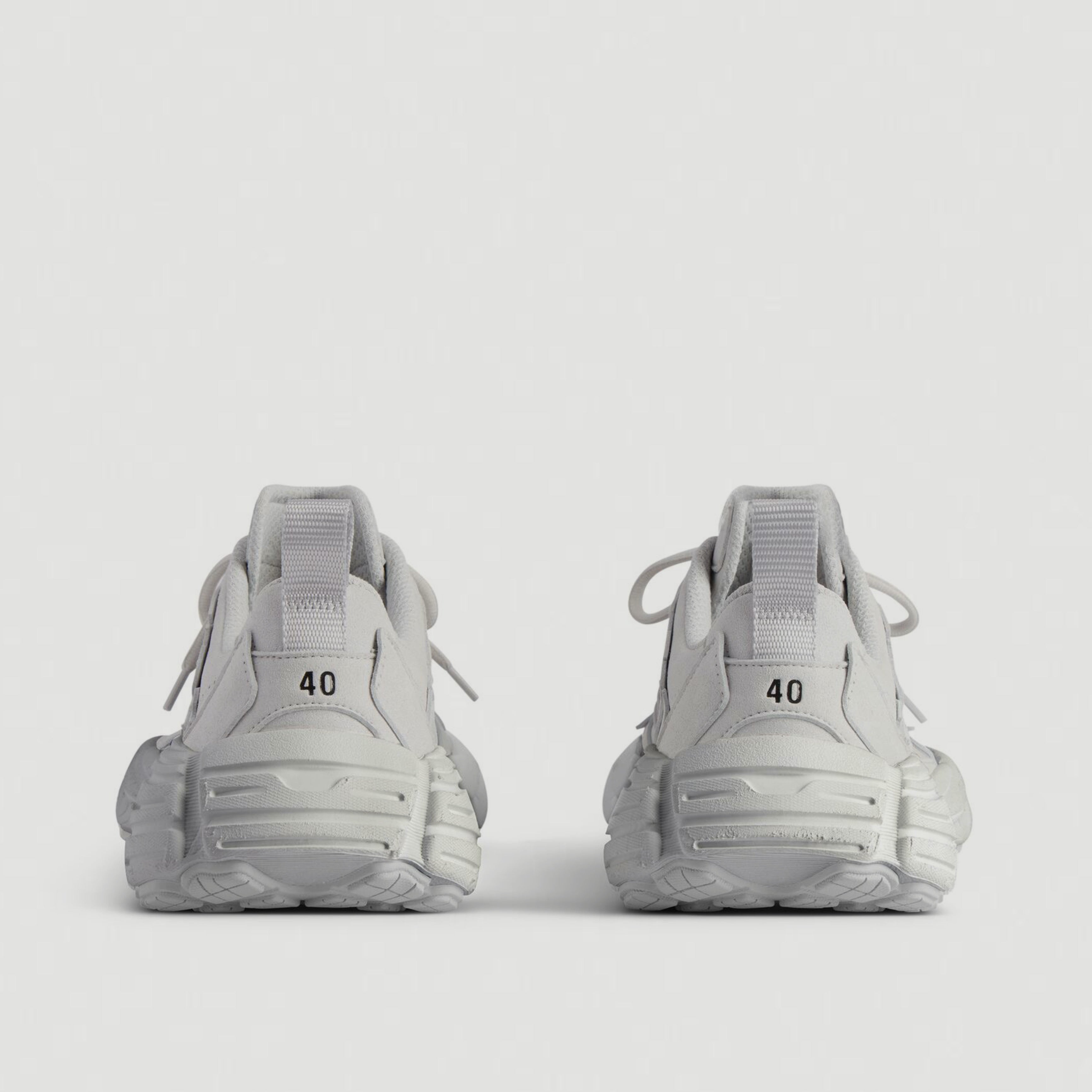 Мъжки луксозни маратонки Men’s sneakers Balenciaga Monday 825418WMNSS1011 light grey heels view