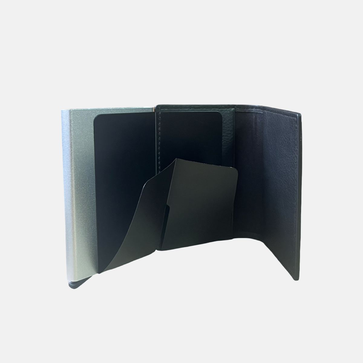 Визитник и кардхолдър Men’s business card holder Cerruti 1881 CEPU04340M Inside View