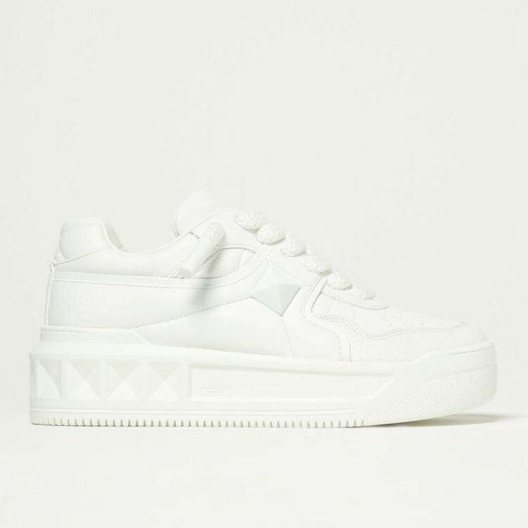 Дамски кецове Women’s sneakers Valentino Garavani 7W2S0FQ4XTM 0BO White Lateral view