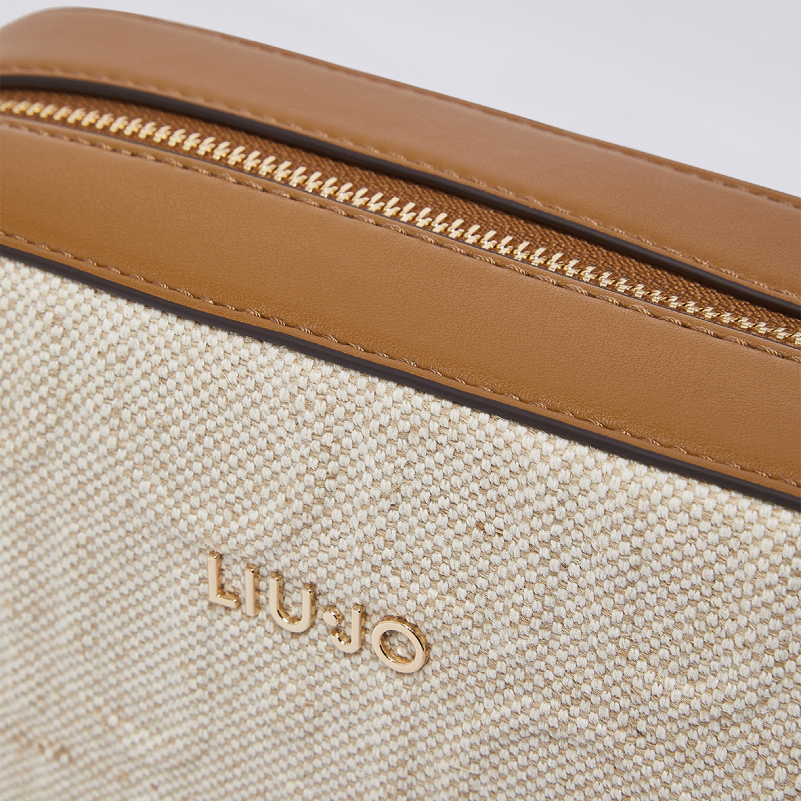 Дамска чанта Liu Jo Women Crossbody Bag AA6211 T381A 00005 Close-Up