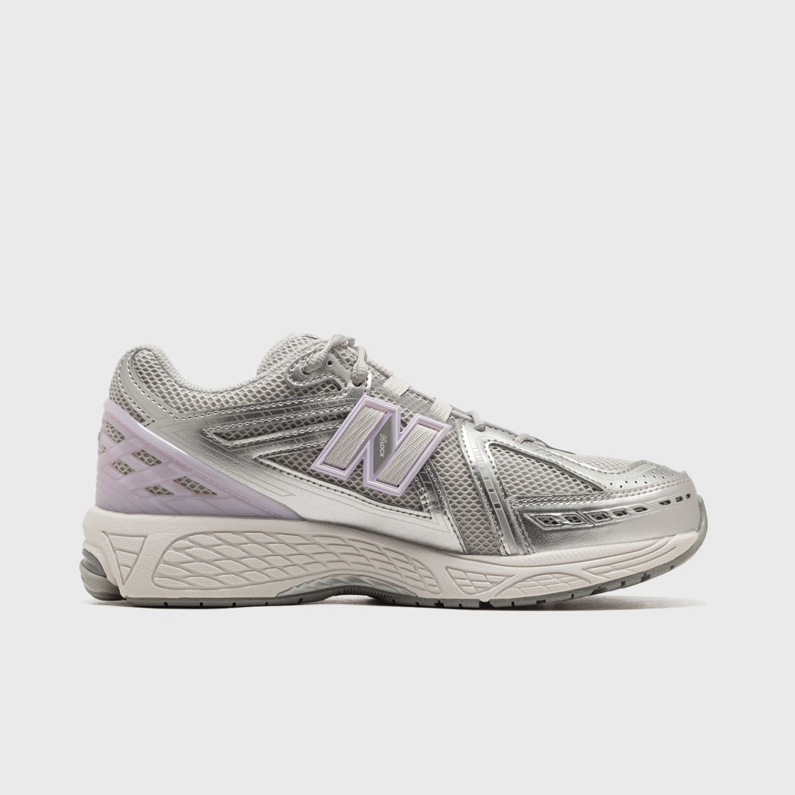 Дамски маратонки New Balance Women Sneakers GC1906CX Medial View