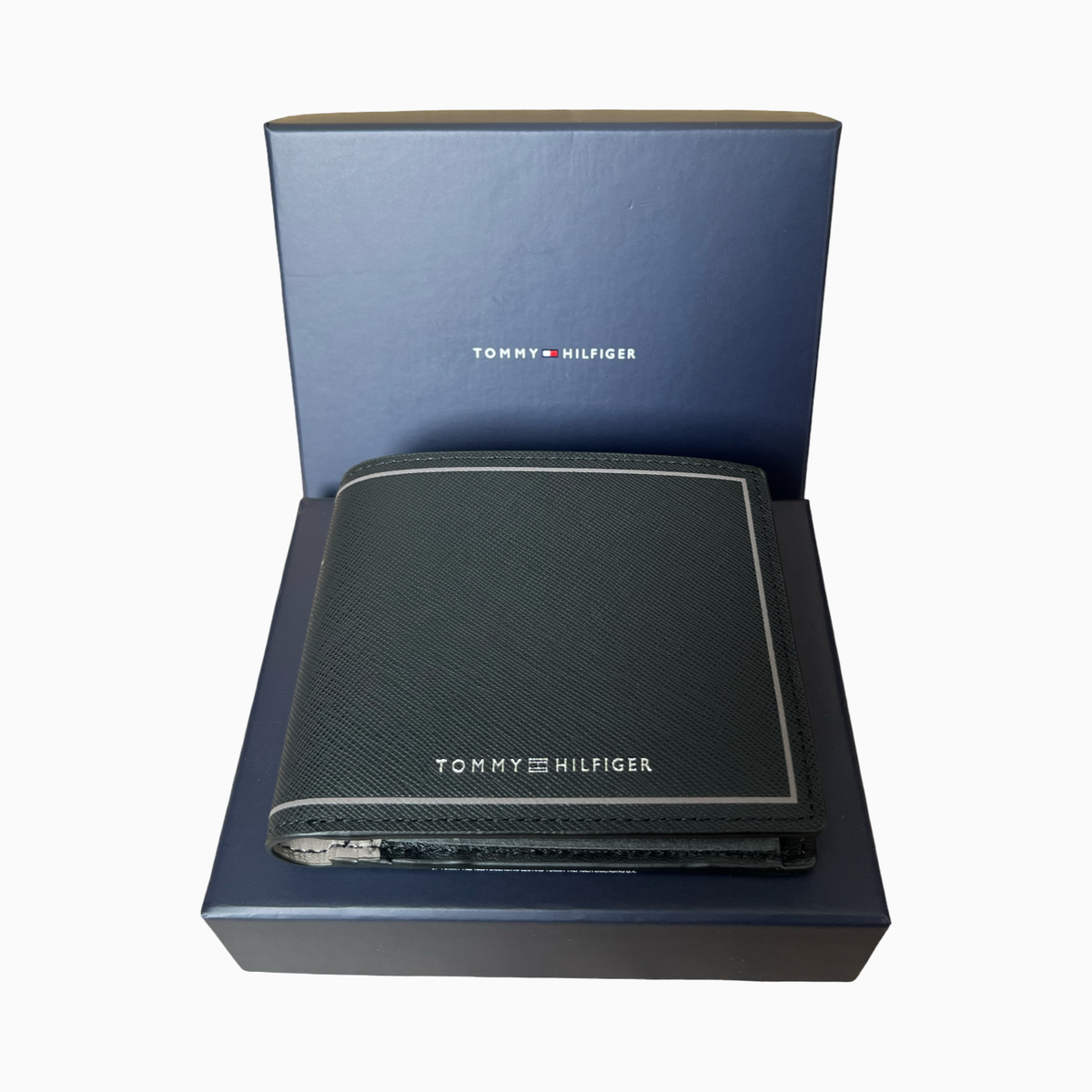 Tommy Hilfiger Men Wallet