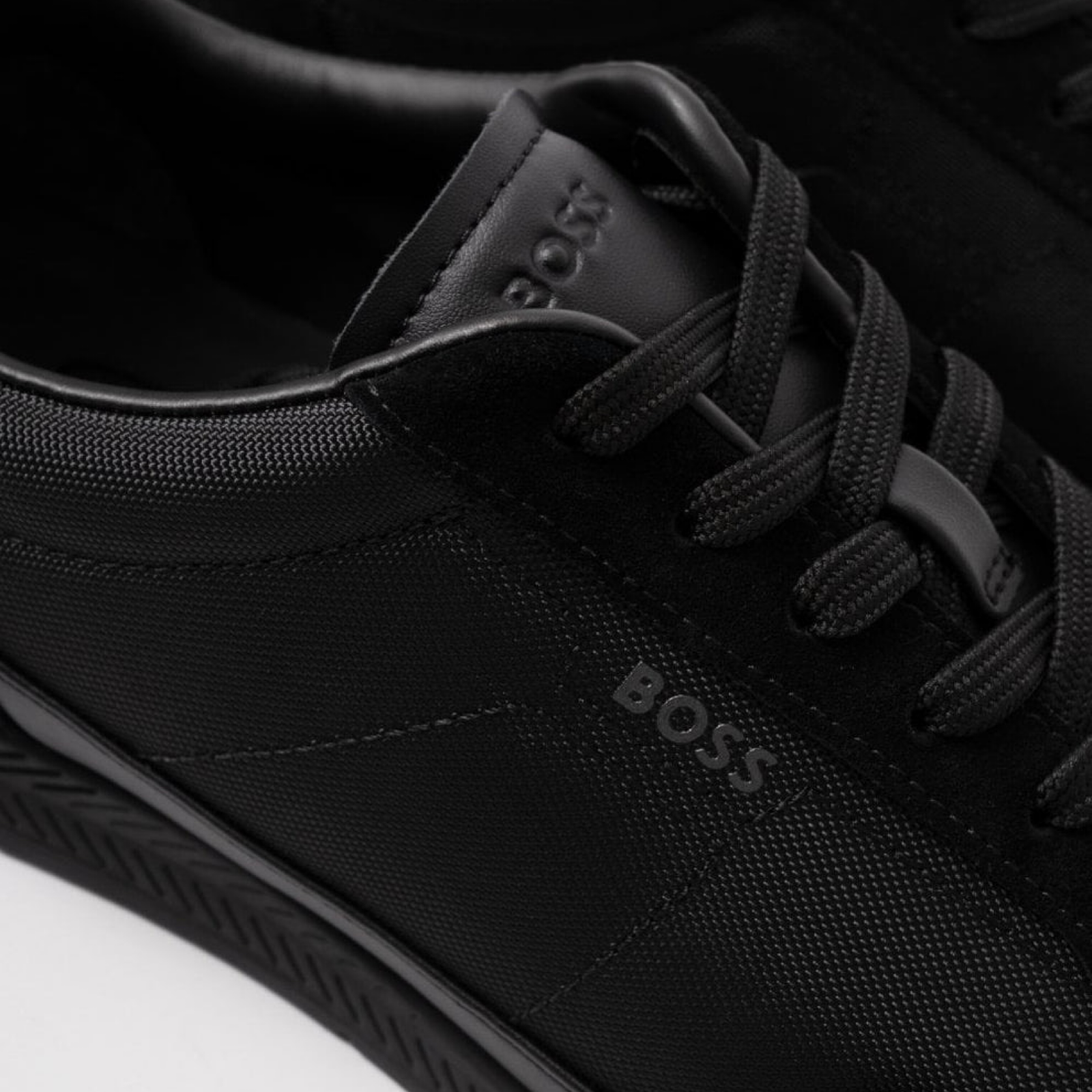 Мъжки черни маратонки Boss 50536524 Close-Up