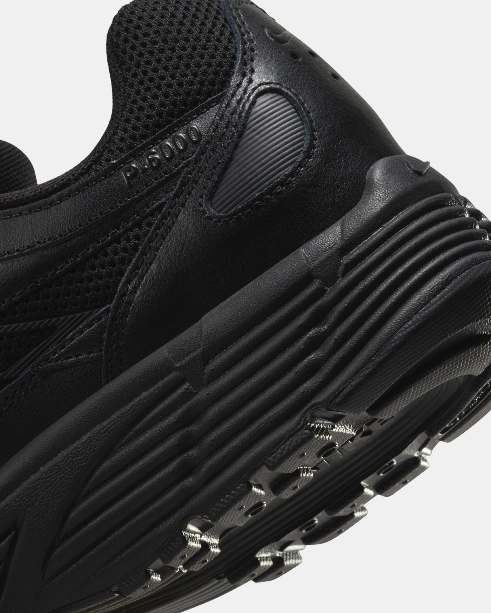 Мъжки маратонки Nike P6000 Men Sneakers CD6404-002 Close-Up