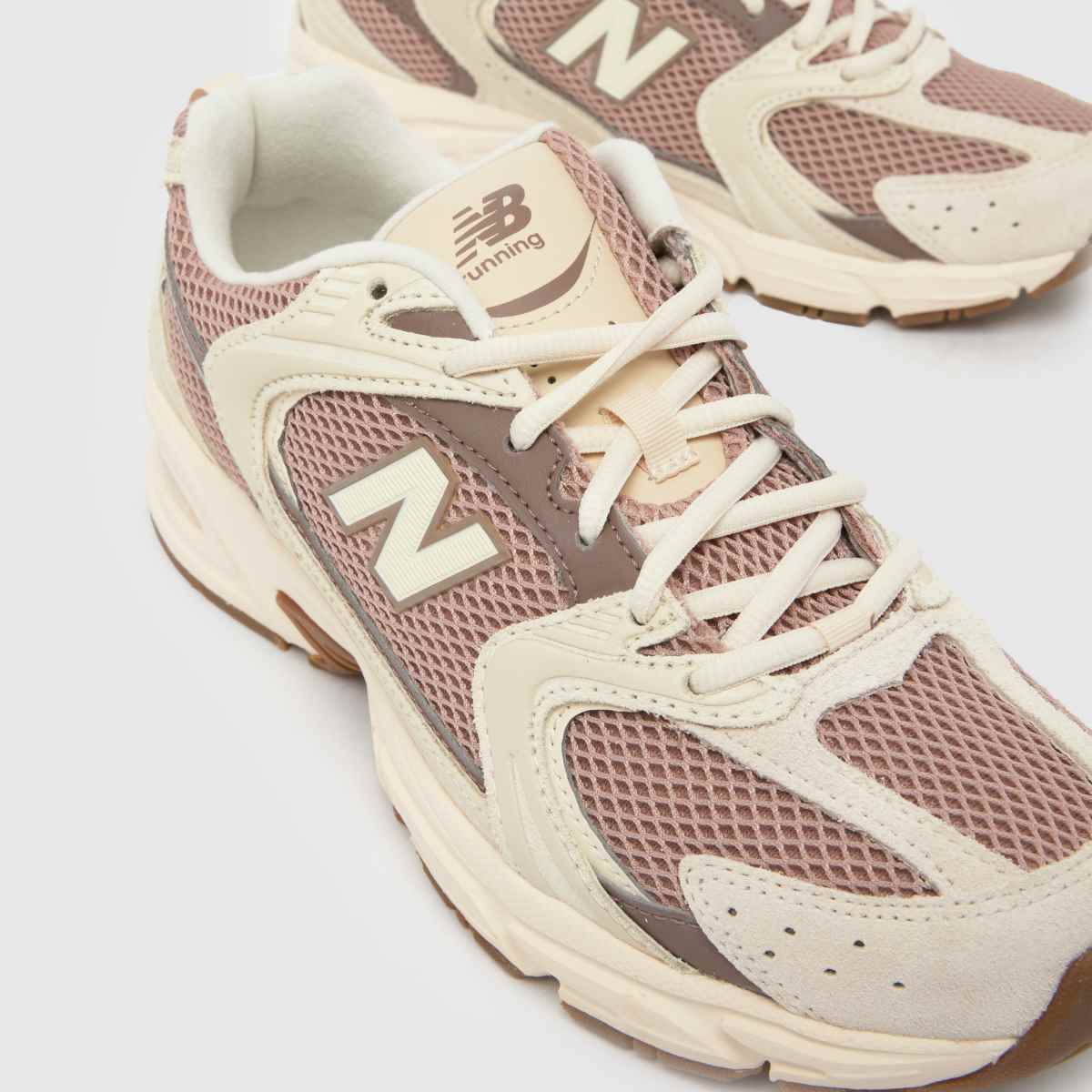 Дамски маратонки New Balance Women Sneakers U530SUA Top View