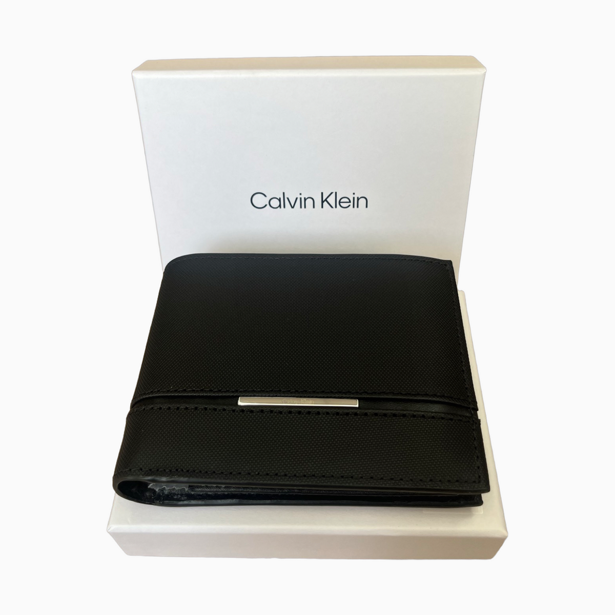 Мъжки портфейл Calvin Klein Men Wallet K50K510055 BAX Front View