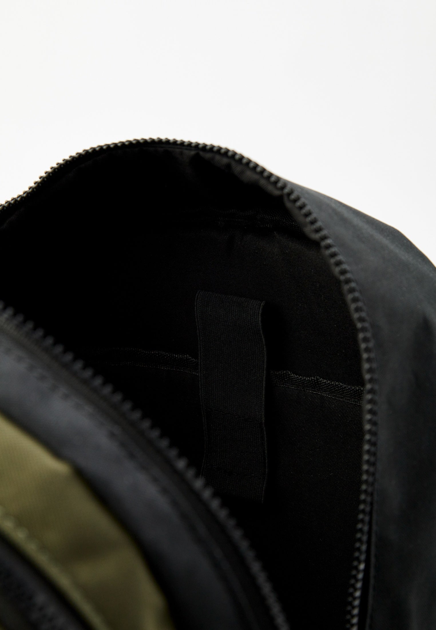 Раница Men’s rucksack La Martina
LMZA00971T Black/Green detail view