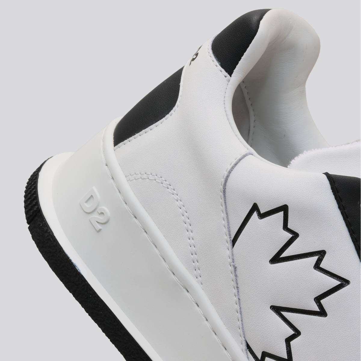 Мъжки кецове Men’s sneakers Dsquared2 Canadian SNM037301507620 White and Black detail view