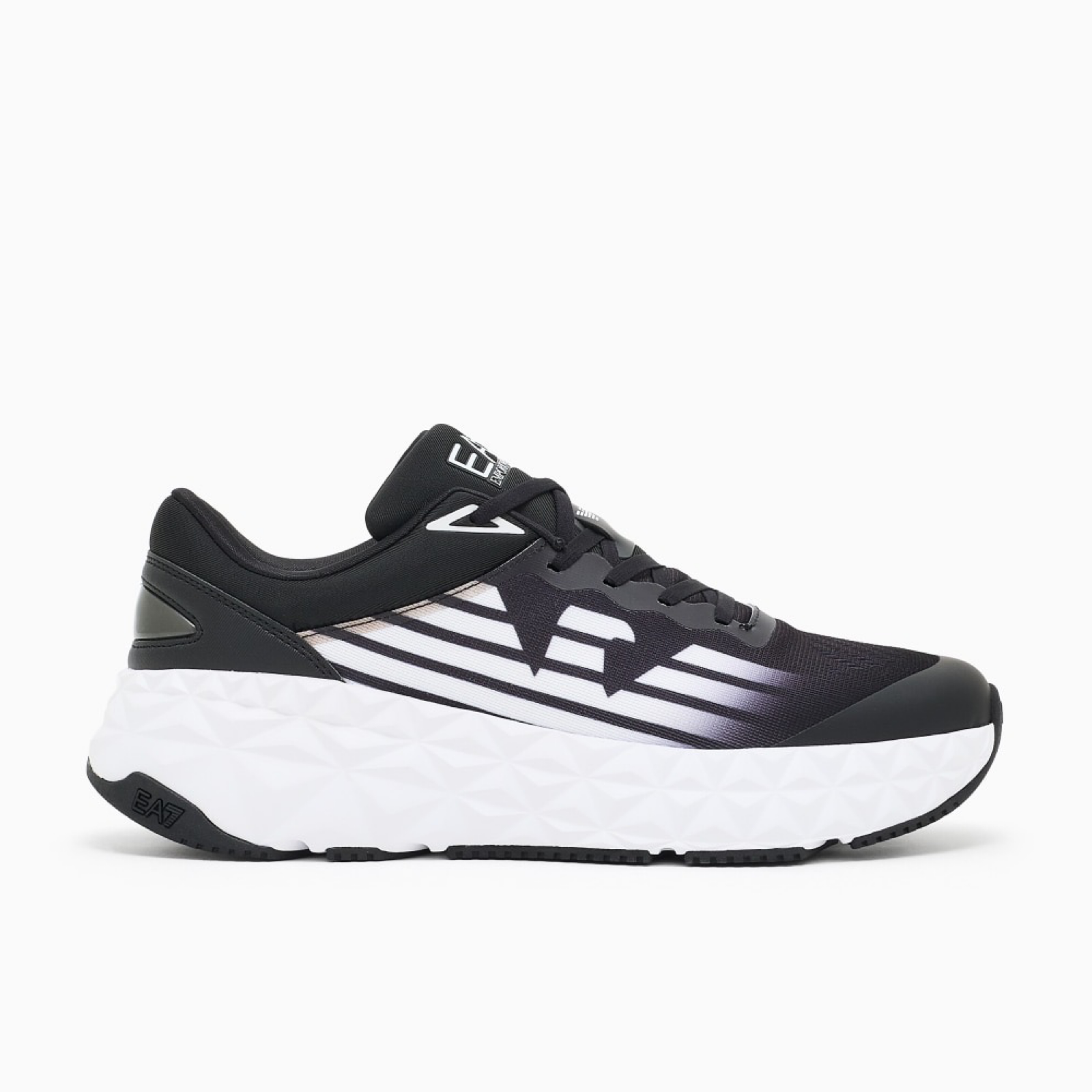 Мъжки маратонки EA7 Emporio Armani Ultimate C2 Kombat Men Sneakers X8X239 XK432 MC001 Lateral View