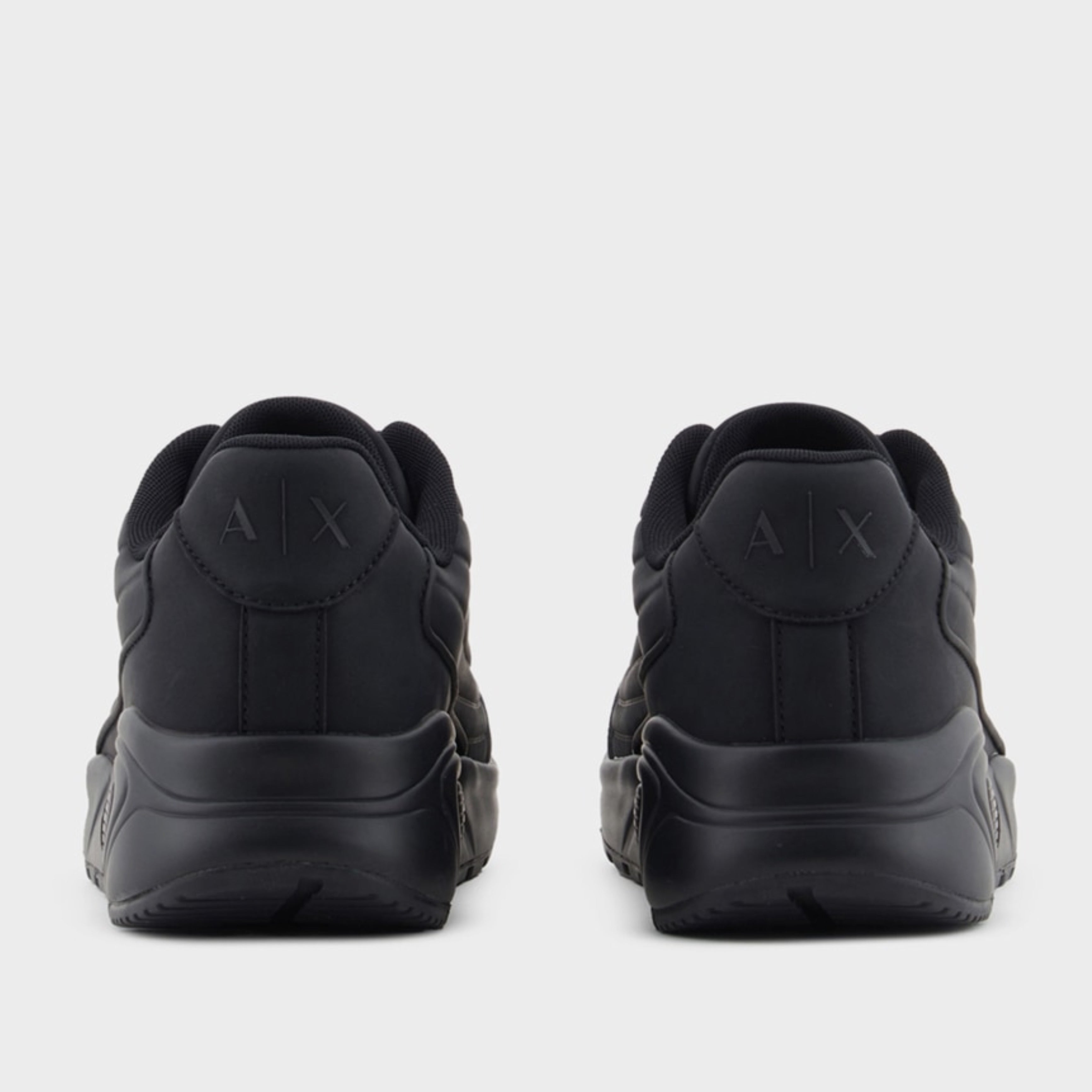 Мъжки маратонки Men sneakers Armani Exchange XU229 XV866 00002 Black Heel View