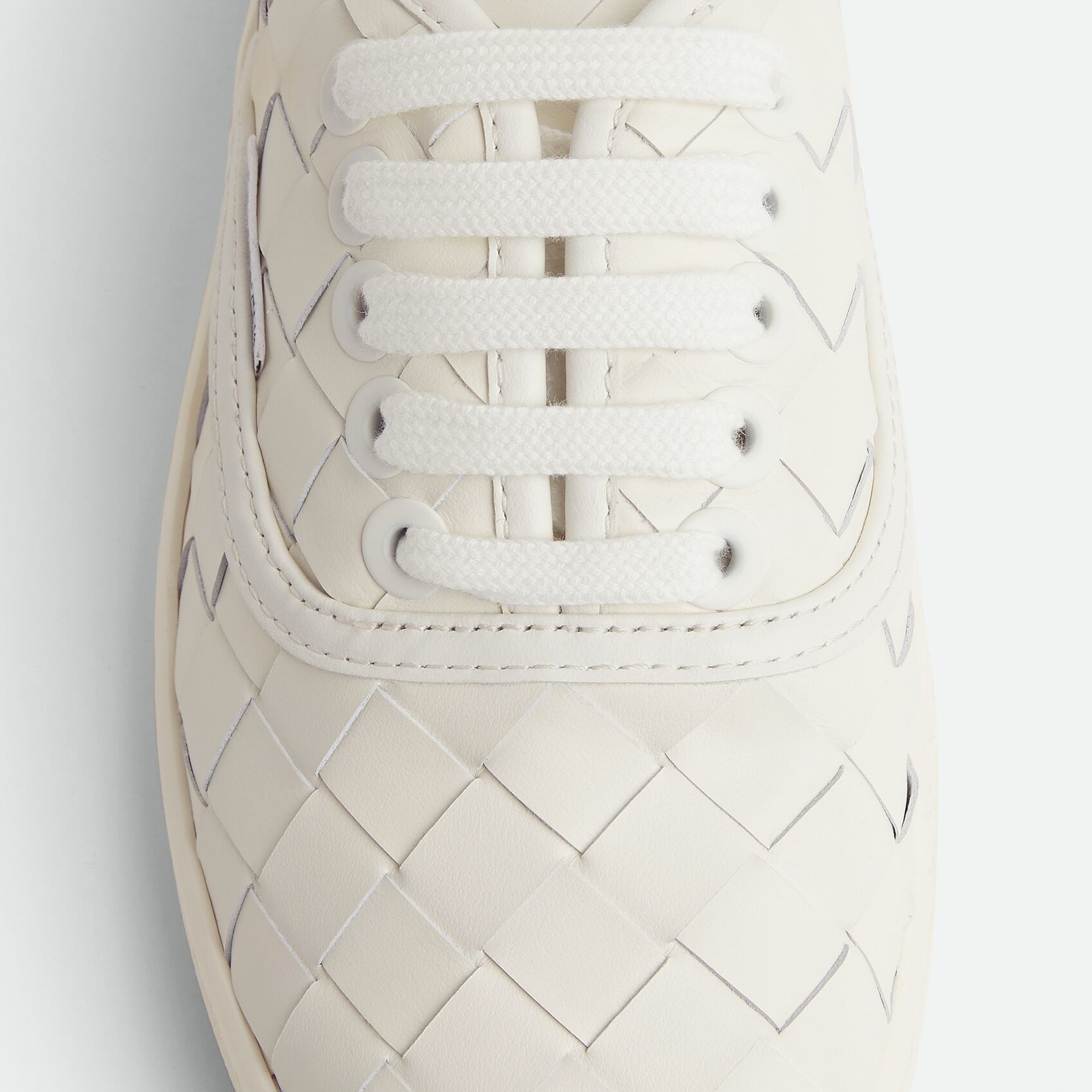 Bottega Veneta Sawyer Women Sneaker 775319V3HB0 9013 Close-Up