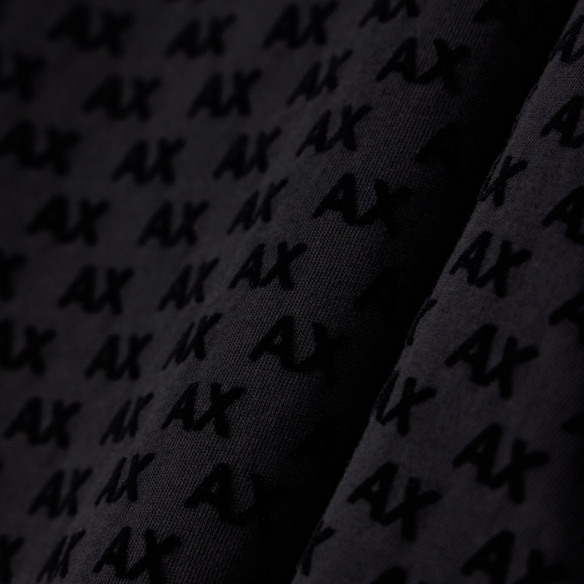 Мъжка тениска Armani Exchange Men T-shirt XM003079 AF10356 UC001 Close-Up