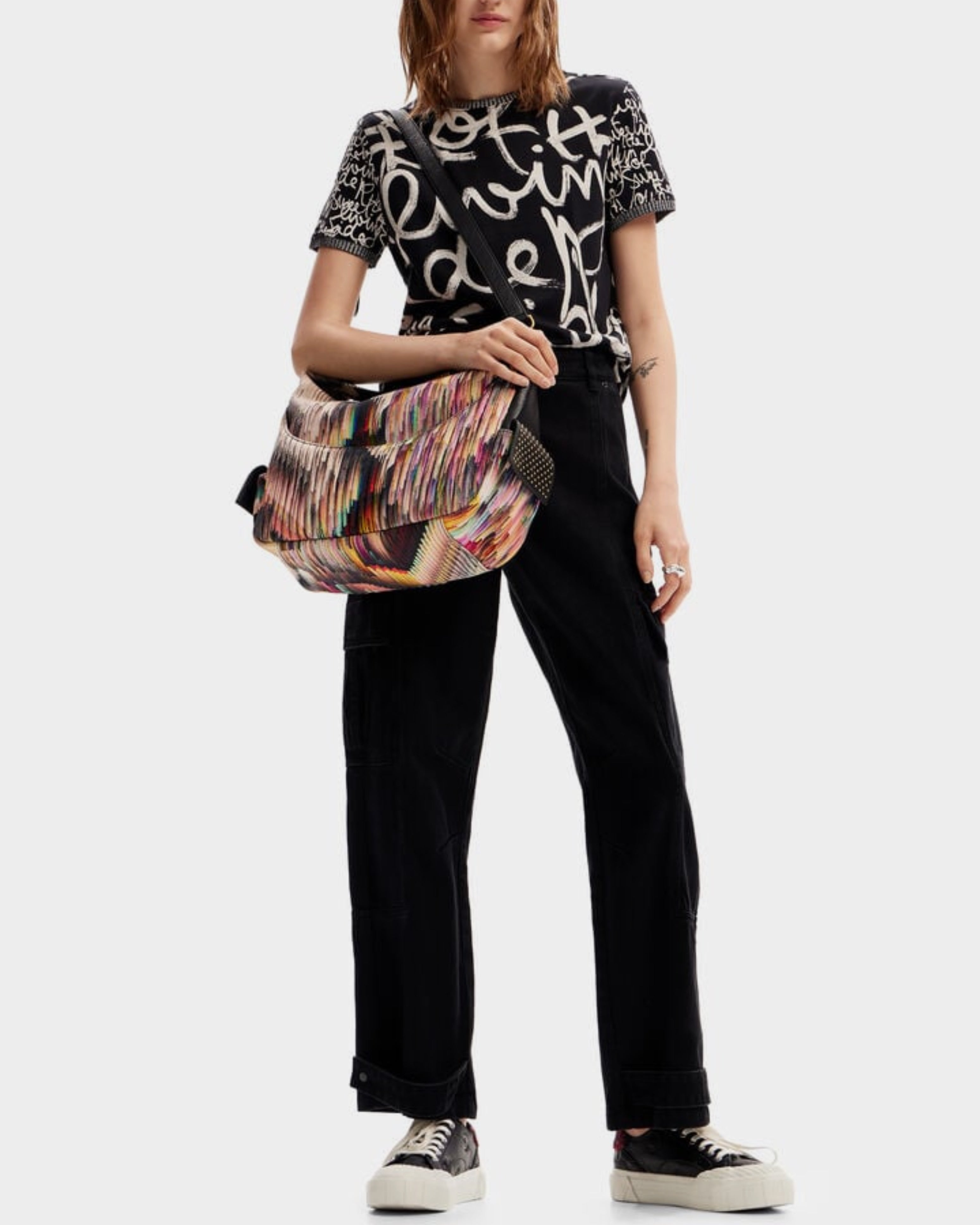 Дамска многоцветна чанта за рамо Women’s shoulder bag Desigual
23WAXA23 9019U multicolor