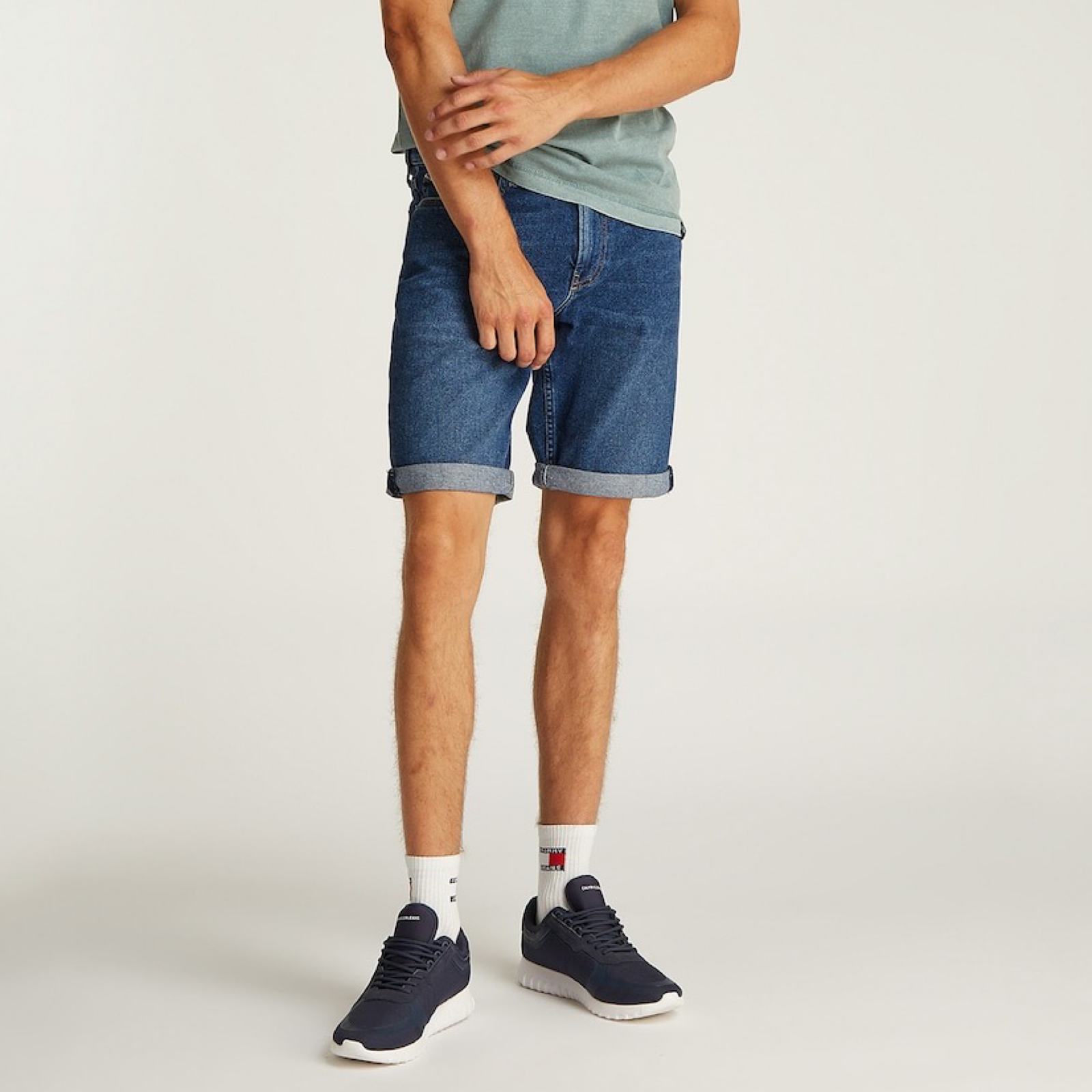 Мъжки сини дънкови къси панталони Calvin Klein Jeans J30J327184