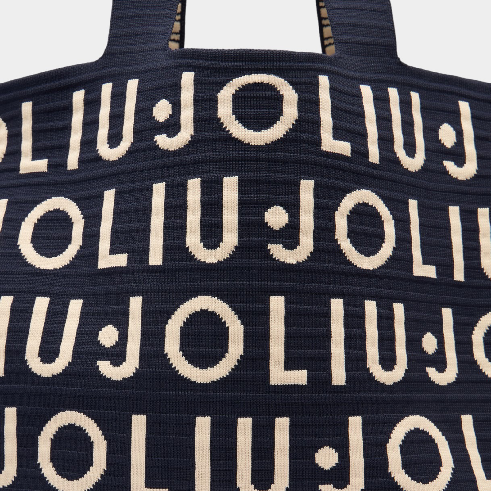 Дамска шопинг чанта Liu Jo Women Tote Bag 2A6026 M0300 94111 Close-Up