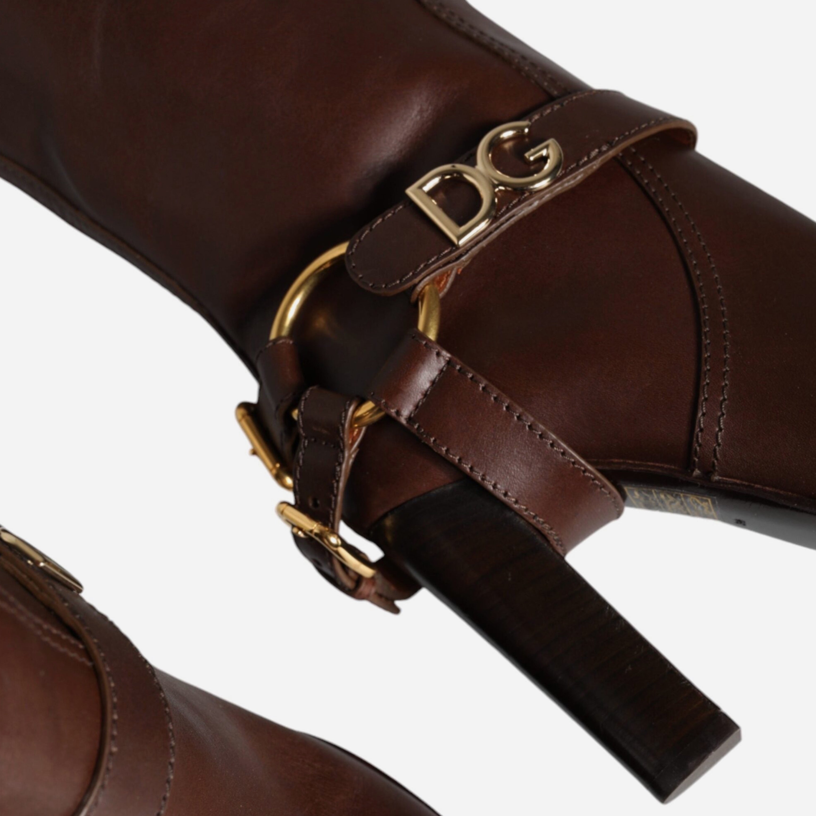 Дамски луксозни високи ботуши чизми на ток Dolce & Gabbana Women’s Brown Leather Gold Tone Logo High Boots 