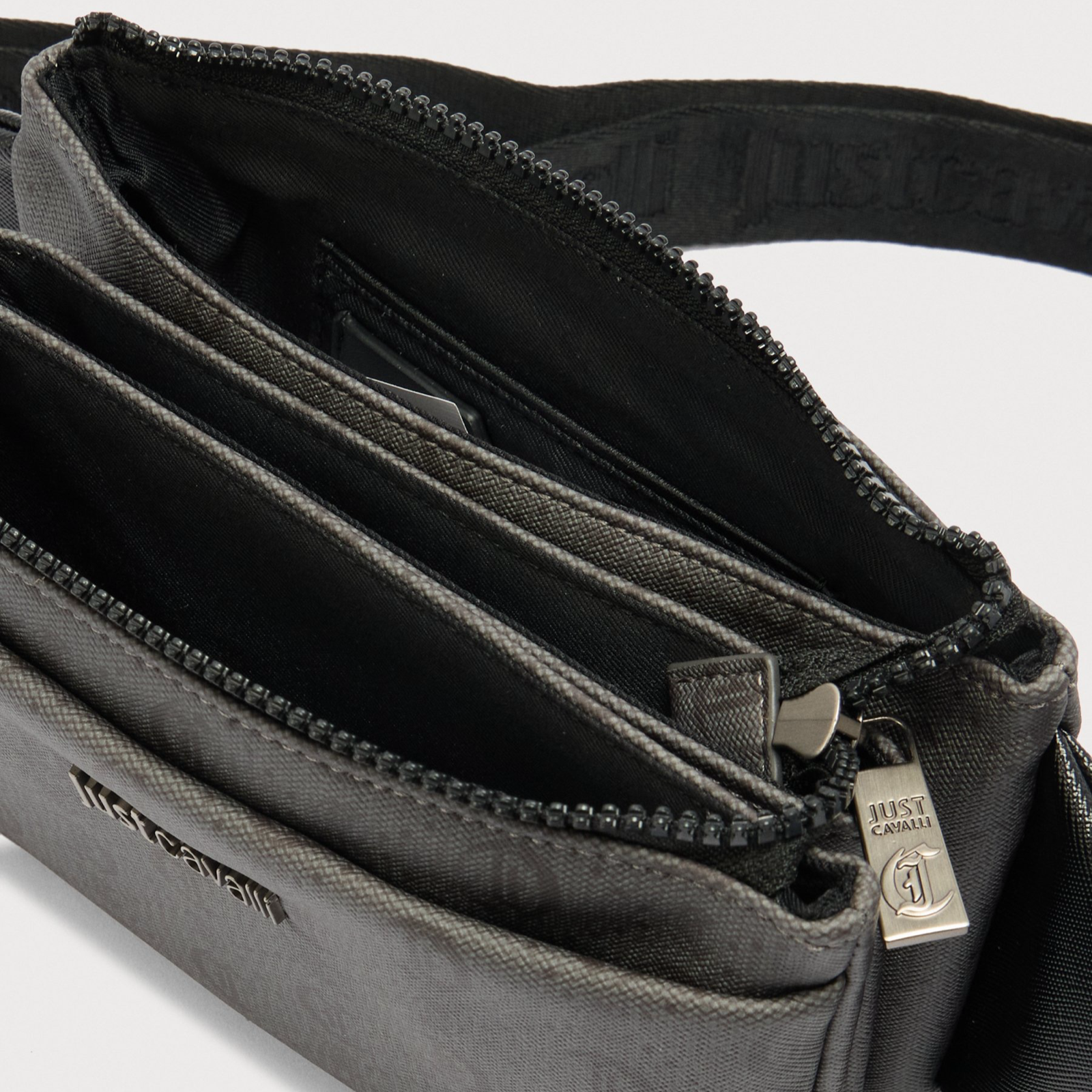 Мъжка чанта за кръст Just Cavalli Men Waist Bag 80QA4B43 ZSD82 R13 Top View