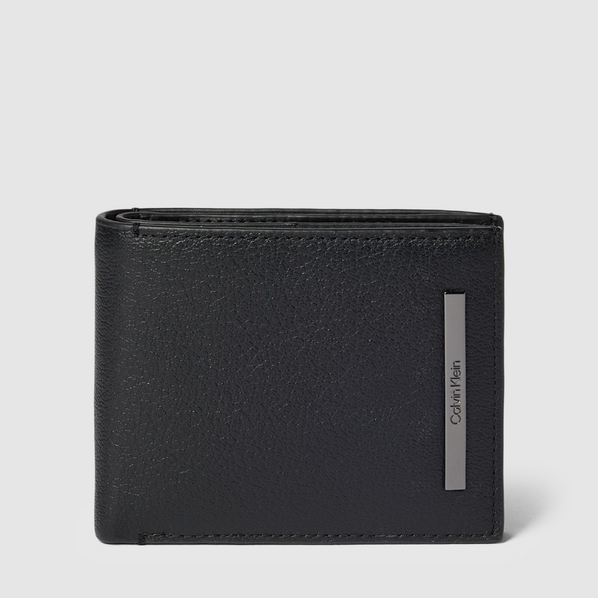 Мъжки портфейл Men's wallet Calvin Klein
K50K510889 Black Front View