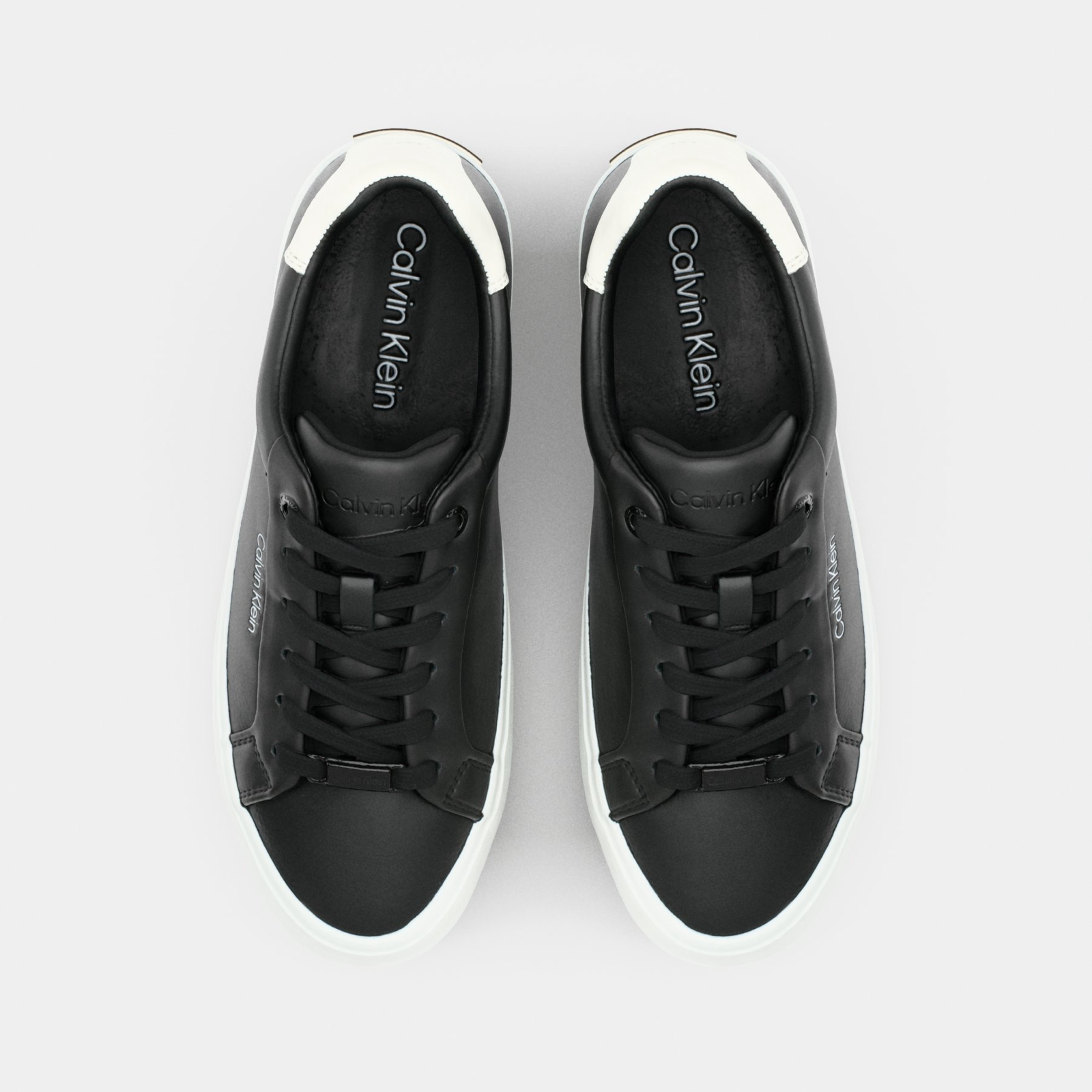 Дамски кецове Calvin Klein Jeans Women Sneakers HW0HW02747 Top View