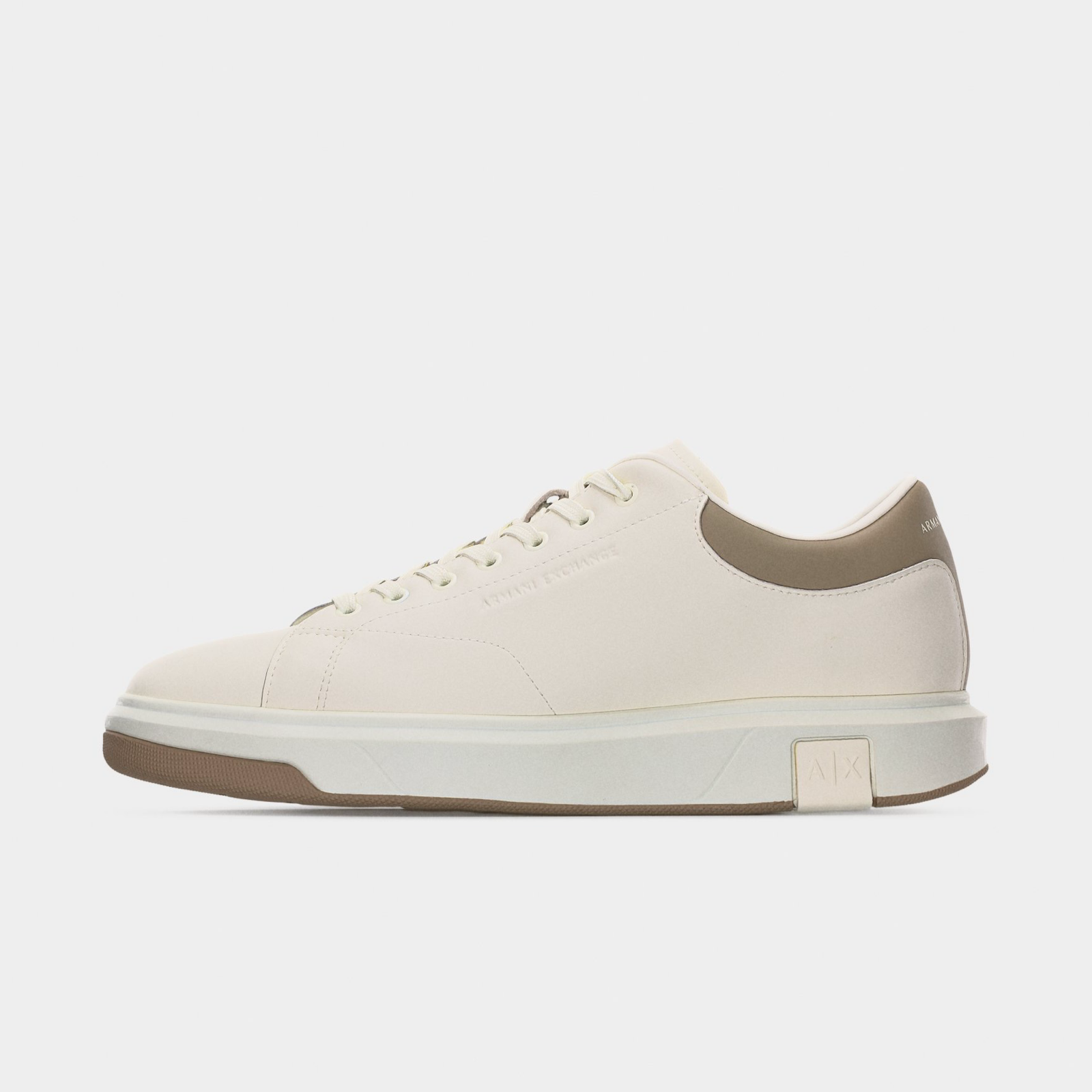 Мъжки кецове Armani Exchange Men Sneakers XUX123 XV534 MZ750 Lateral View
