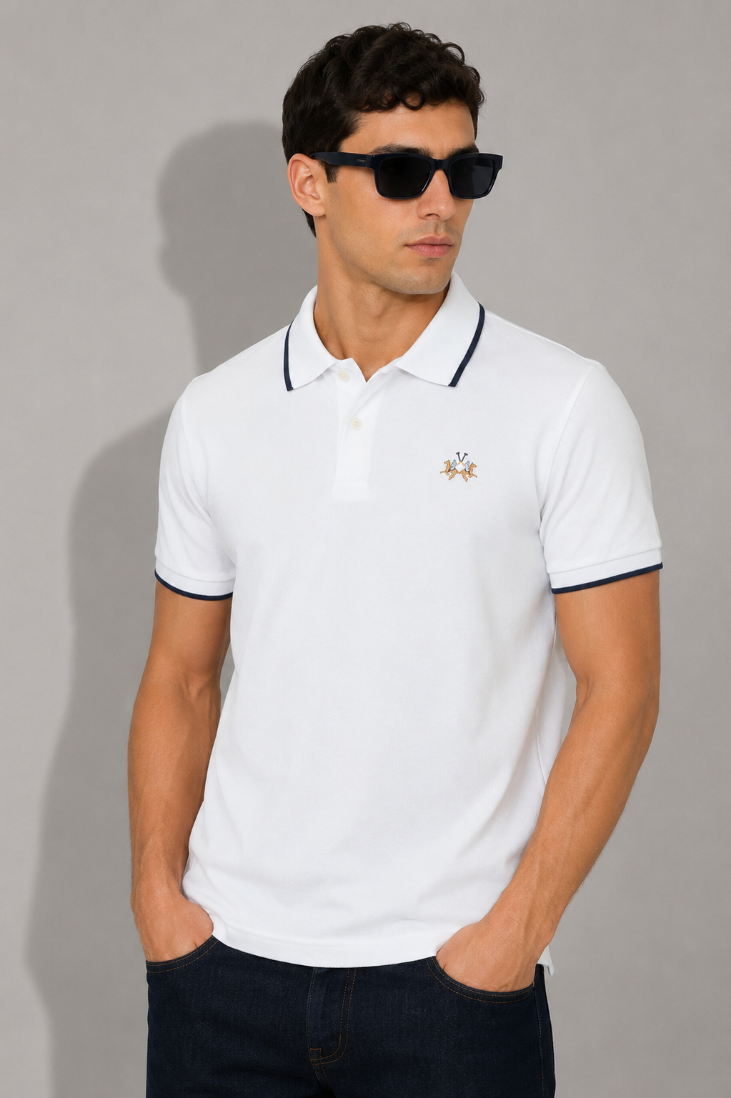 Мъжка поло тениска Men’s polo shirt La Martina
XMP036 PK031 00001 Optic White lifestyle view