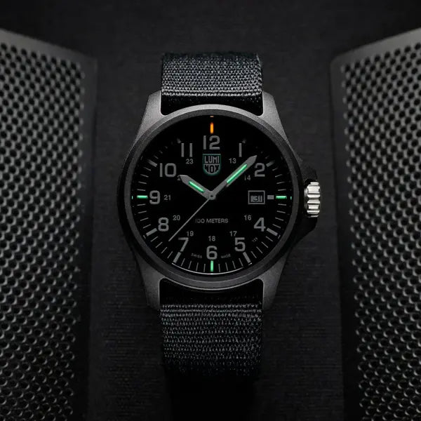 Мъжки часовник Men’s watch Luminox Patagonia Carbonox X22401NB Black night view