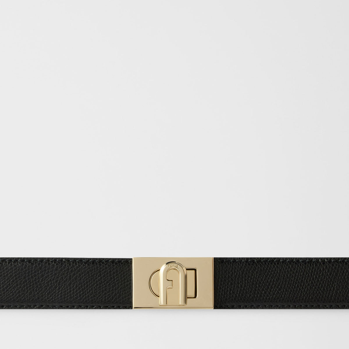 Women’s adjustable belt Furla 1927
WC00065_ARE000_1007_O6000 Black close up view