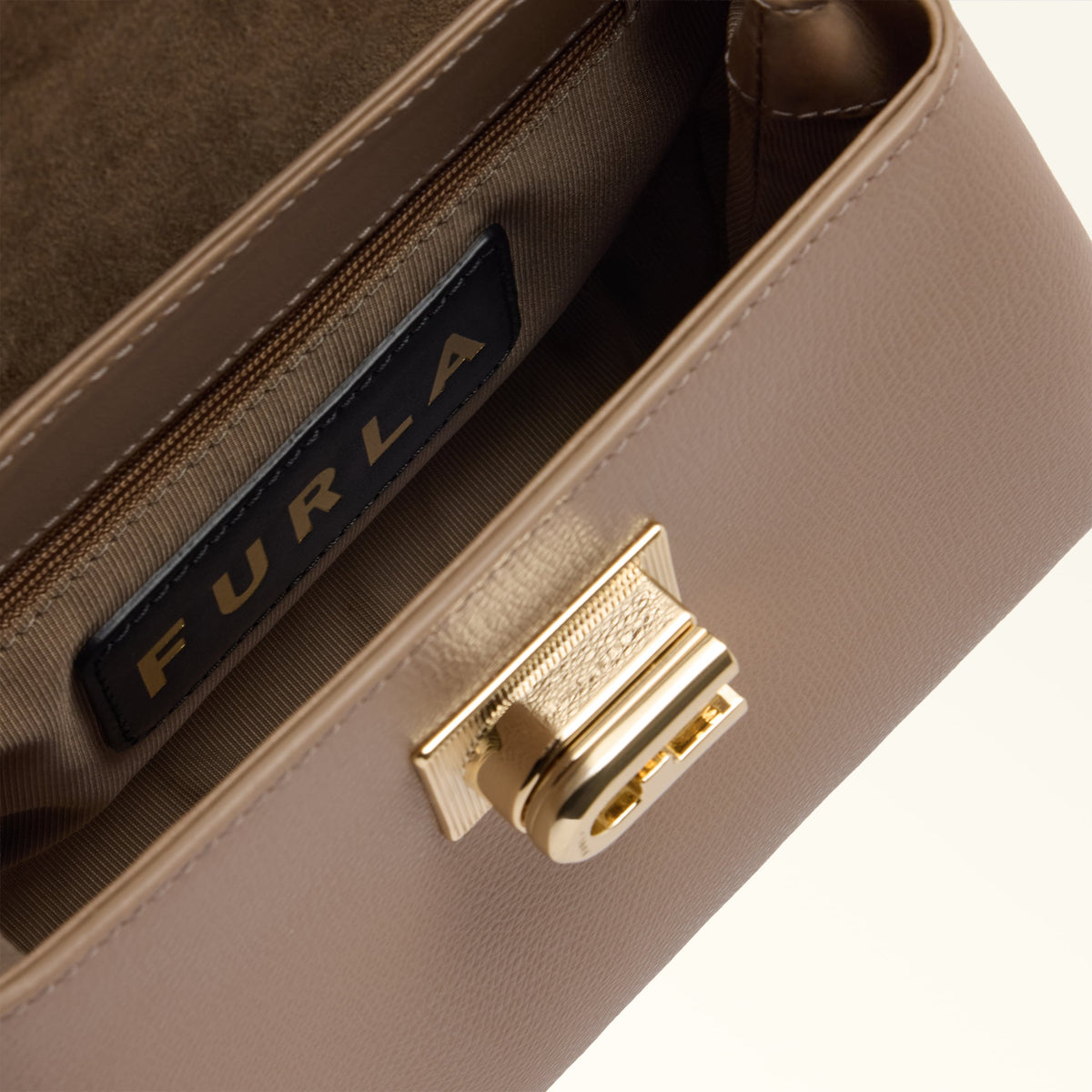 Women’s handbag Furla 1927 Top Handle Mini
WB00109_ARE000_1007_1257S Greige inside view