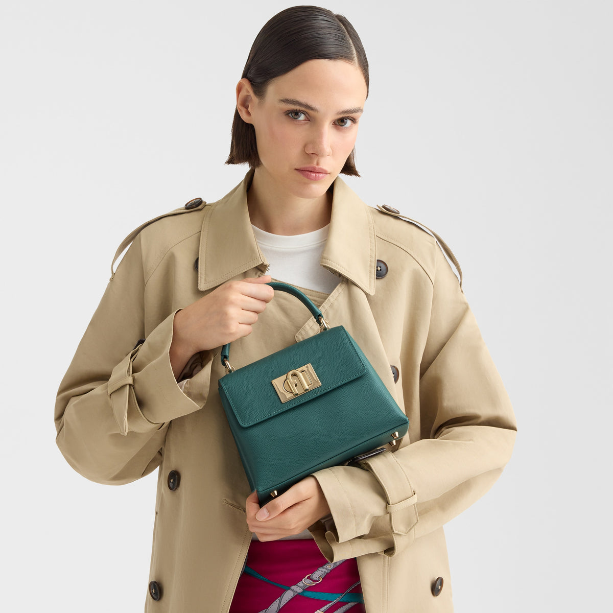 Women’s handbag Furla 1927 Top Handle Mini
WB00109_ARE000_1007_4899S Edera Green lifestyle green