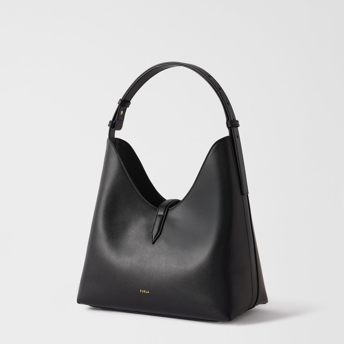 Women’s shoulder bag Furla Goccia M
SKU: WB01499_BX3104_1007 O6000 Black back view