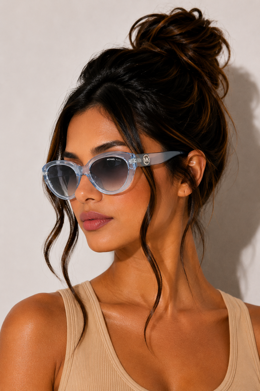 Дамски слънчеви очила Women’s sunglasses MICHAEL KORS Lorient MK2253U Sky Blue lifestyle view