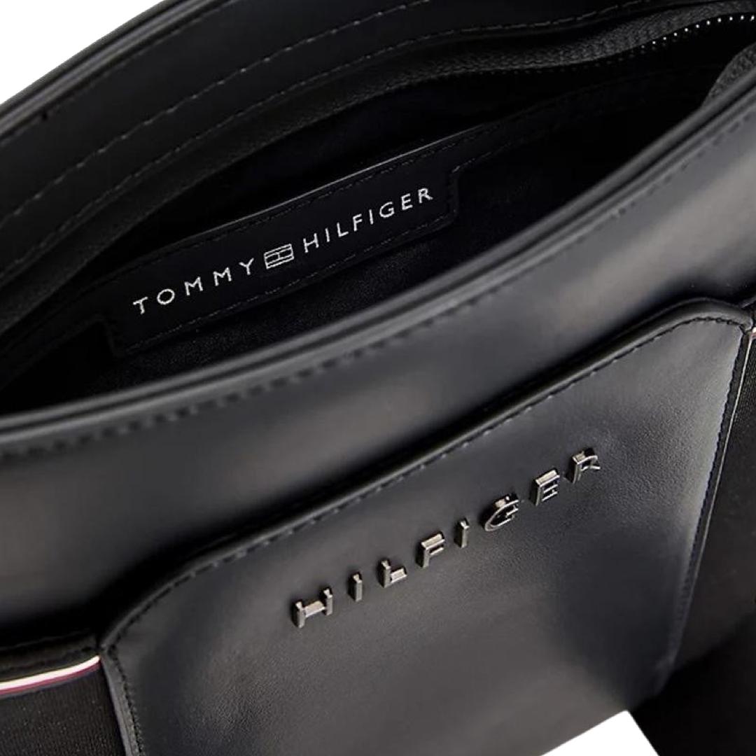 Tommy Hilfiger crossbody bag