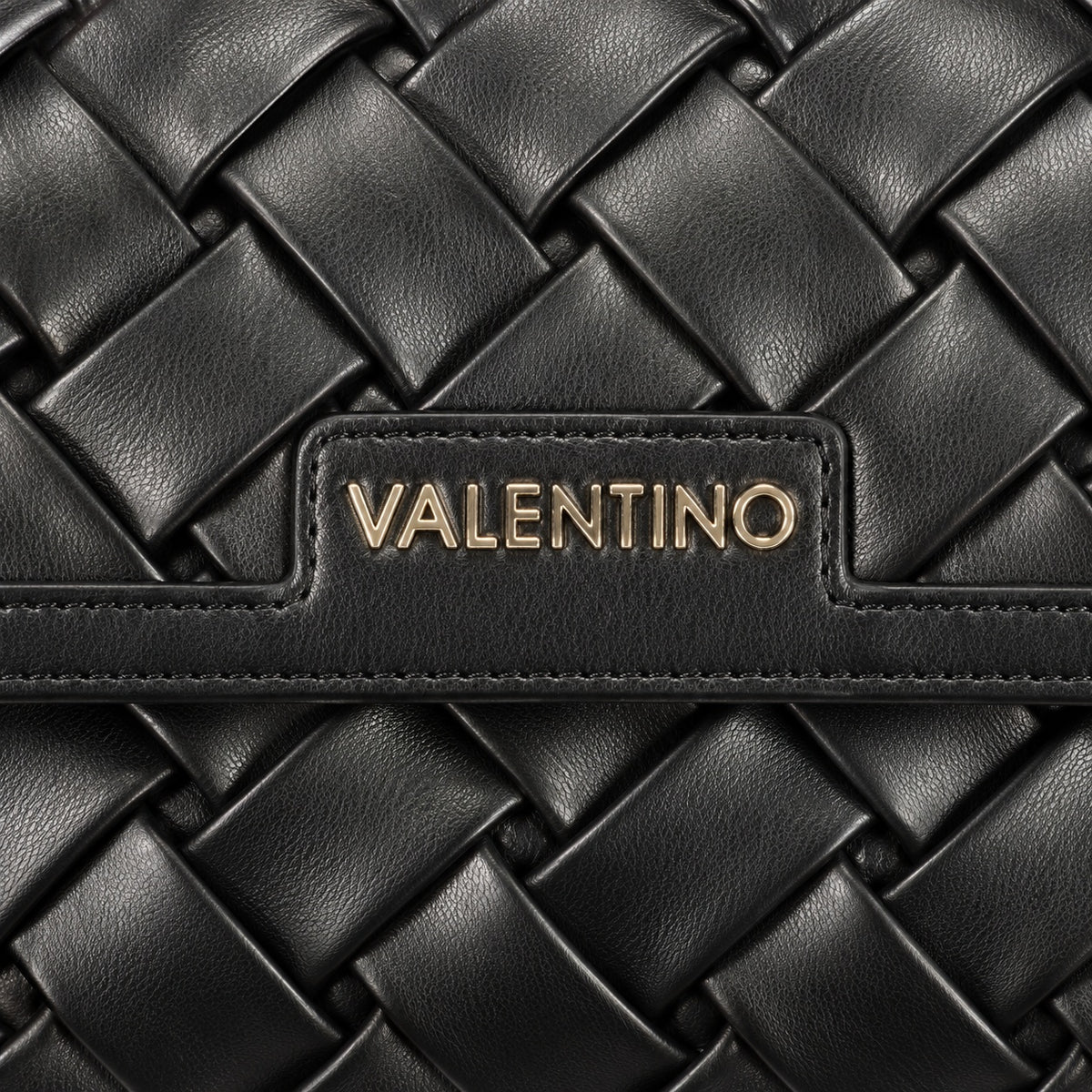 Women's handbag Mario Valentino Ennis VBS9UA09 front detail view