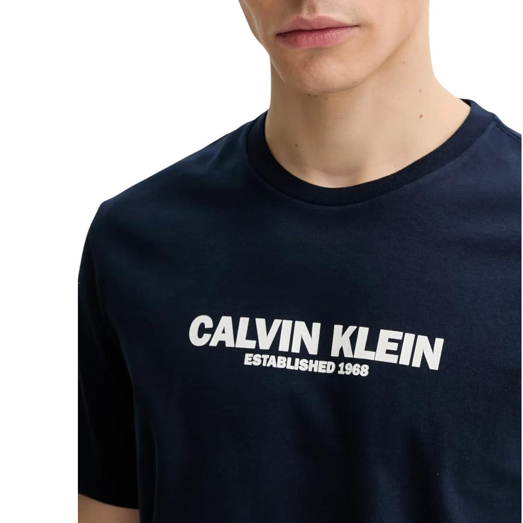 Мъжка тениска Calvin Klein Men T-shirt Men T-shirt LV04RE820G CEF Close-Up