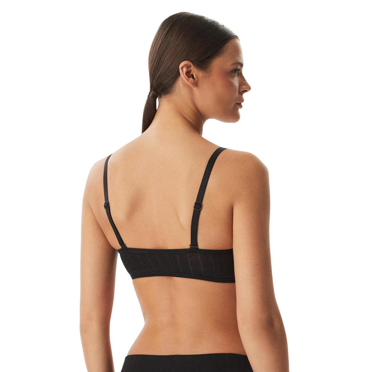 Черен сутиен Calvin Klein black bralette LV00QF8710 UB1 Back view