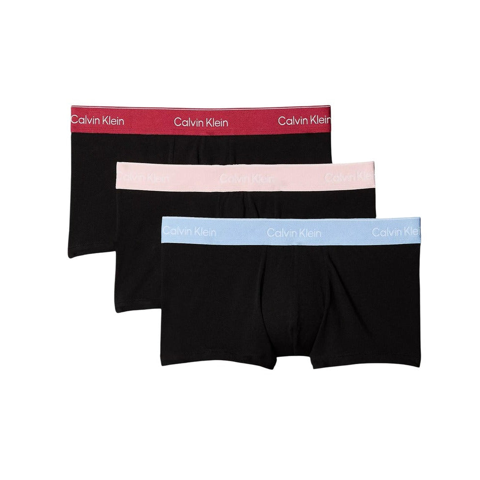 Мъжки боксерки Calvin Klein Men 3-pack Boxers LV00NB4389 2VA Front View