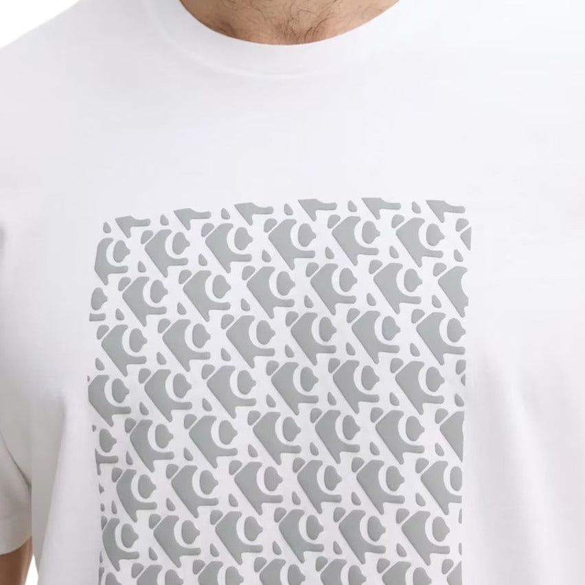 Мъжка бяла тениска Calvin Klein Jeans Men T-shirt LV04RC841G YAA Close-Up