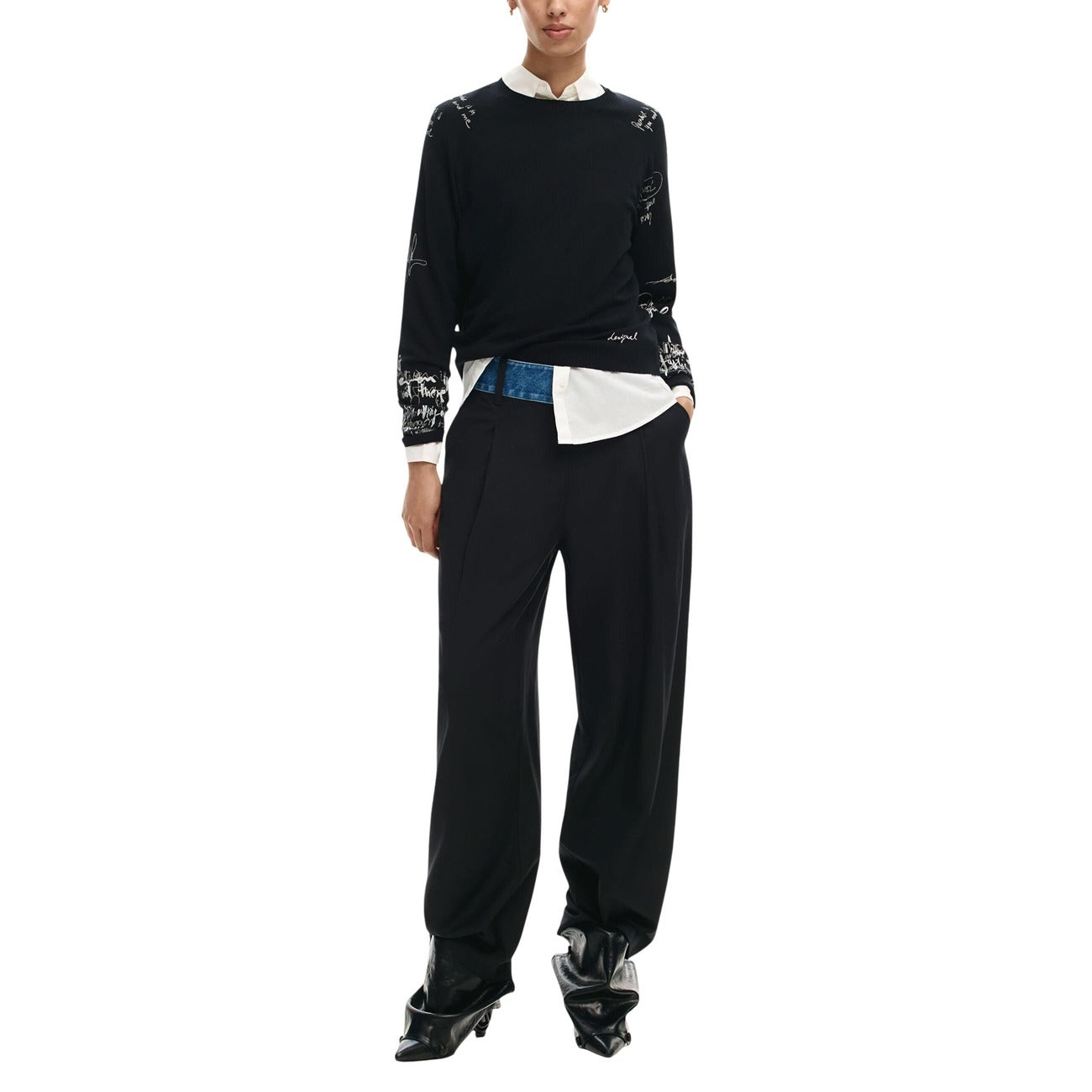 Дамски пуловер Desigual Women Sweater 26SWJF102000 Front View